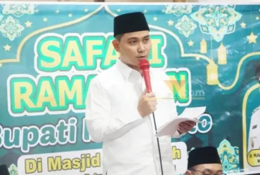 Bupati Mojokerto Al Barra dalam safari Ramadan.(blok-a.com/Syahrul Wijaya)