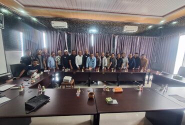 Foto bersama PBH Peradi Malang serta APEL Kota Batu dan perwakilan JMSI Malang Raya setelah kerja sama bantuan hukum warga desa Kota Batu (dok. JMSI Malang Raya)