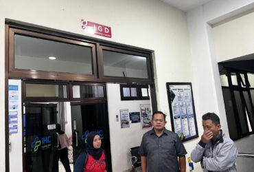 Wakil Ketua II DPRD Kota Malang, Trio saat ada di IGD RS Lavallete Kota Malang (dok pribadi Trio Agus Purwono)