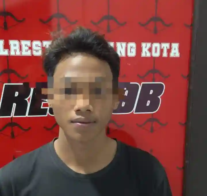 RF alias Rian saat diamankan Satreskrim Polresta Malang Kota (dok/HumasPolrestaMakota)