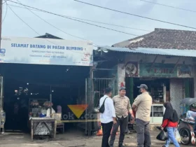 Pasar Blimbing yang menuai perhatian karena kondisi yang dinilai kurang nyaman bagi para pengunjung dan pedagang (blok-a.com / Yogga Ardiawan)