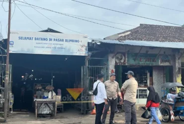 Pasar Blimbing yang menuai perhatian karena kondisi yang dinilai kurang nyaman bagi para pengunjung dan pedagang (blok-a.com / Yogga Ardiawan)
