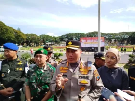 Kombes Pol Nanang Haryono saat Apel Ops Ketupat Semeru 2025 (blok-a.com / Yogga Ardiawan)