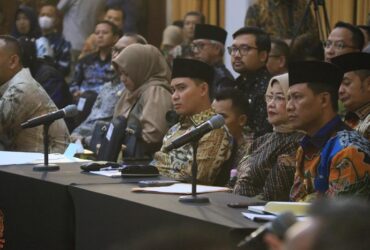 Bupati Mojokerto Gus Barra saat menghadiri HLM TPID di gedung Grahadi Surabaya.(Kominfo for blok-a.com)