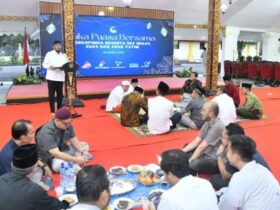 Bupati Sumenep, Achmad Fauzi Wongsojudo, dalam pertemuan yang digelar pada Selasa (18/3/2025) di Pendopo Keraton