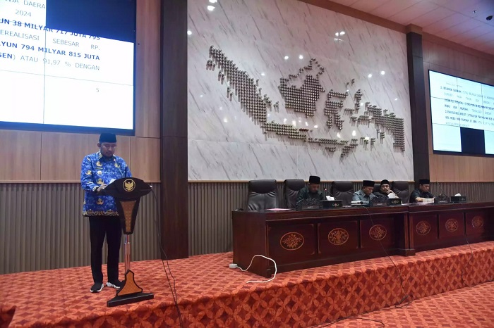 Bupati Sumenep Achmad Fauzi menyampaikan LKPJ TA 2024.