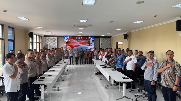 Rapat koordinasi lintas sektor di Mako Polresta Sidoarjo.