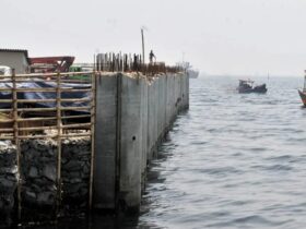 ilustrasi pembangunan Giant Sea Wall.(Istimewa)