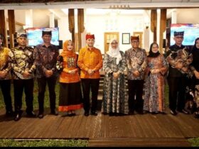 Caption : Forkopimda Banyuwangi saat acara pisah sambut yang berlangsung di Pendopo Sabha Swagata Blambangan, Jumat (11/4/2025) malam. (Istimewa).
