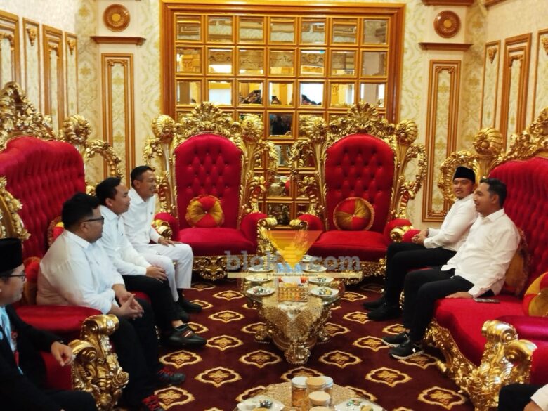 Pertempuan Wali Kota dan Wakil Wali Kota Malang, Wahyu-Ali dengan Ketua Umum PSI, Kaesang Pangarep (blok-a.com / Yogga Ardiawan)