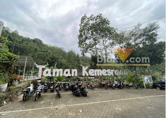 Taman Kemesraan di Pujon Malang, destinasi wisata yang buka saat libur lebaran (Mahasiswa Magang Unitri, Inok Jehalu)