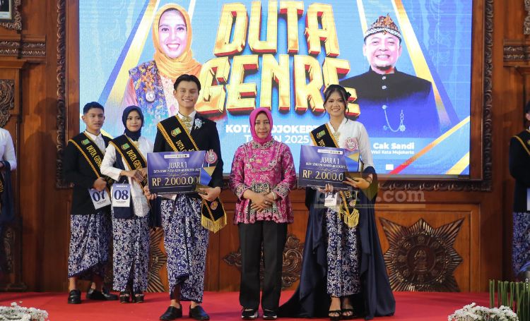 Wali Kota Mojokerto hadiri pemilihan duta GenRe kota Mojokerto 2025.(blok-a.com/Syahrul Wijaya)