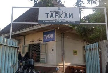 Warung Kopi Tarkam, salah tempat ngopi dan nongkrong favorit di Kota Malang (dok/horego.com)