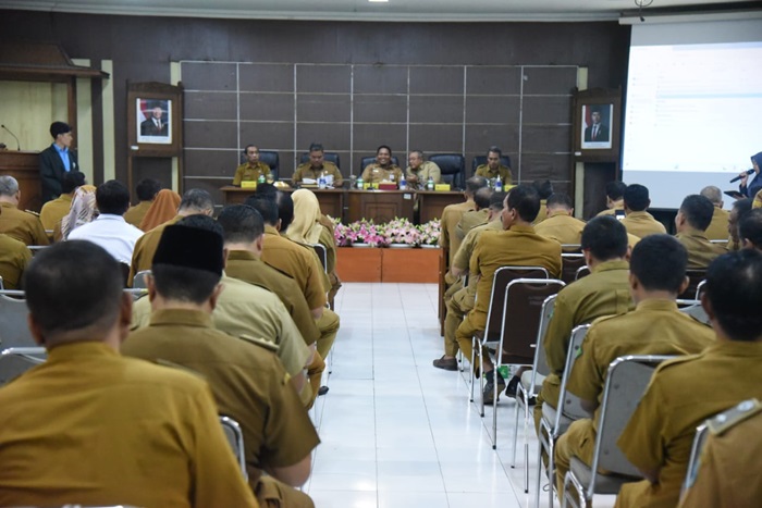 Kegiatan forum diskusi percepatan pembentukan Kopdes Merah Putih di Aula Delta Graha Setda Sidoarjo.