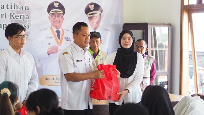 Pembukaan pelatihan Barista yang dilaksanakan Dinas Tenaga Kerja Kabupaten Blitar. (blok-a.com/Fajar)