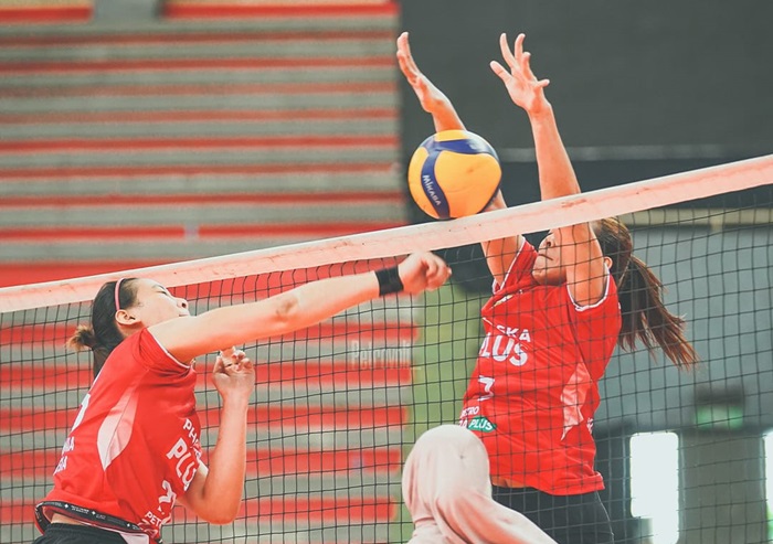 Gresik Petrokimia Pupuk Indonesia VS Jakarta Popsivo Polwan laga perdana Final Four Proliga di GOR Jayabaya, Kediri.(Istimewa)