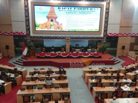 Rapat Paripurna DPRD Kabupaten Mojokerto di ruang rapat Graha Whicesa.(blok-a.com/Syahrul Wijaya)