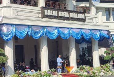 Wali Kota Malang, Wahyu Hidayat saat menjadi Inspektur Upacara peringatan Hari Pendidikan Nasional. (blok-a.com / Yogga Ardiawan)