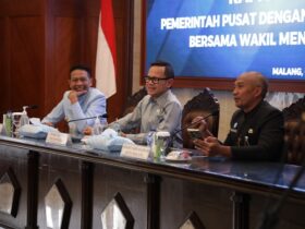 Kunjungan Wamendagri, Bima Arya ke Kota Malang yang disambut oleh Wali Kota Malang, Wahyu Hidayat dan Sekda, Erik Setyo Santoso.(dok/pro)