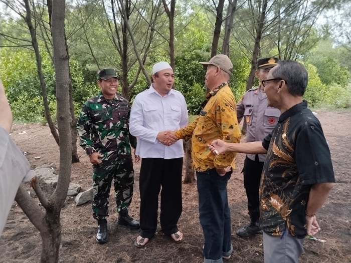 Mediasi sengketa batas wilayah antara Desa Randutata dan Desa Karanganyar, Probolinggo.
