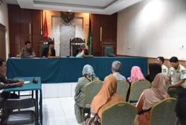 Pelaksanaan Sidang Tipiring PKL di kantor Satpol PP Sidoarjo.