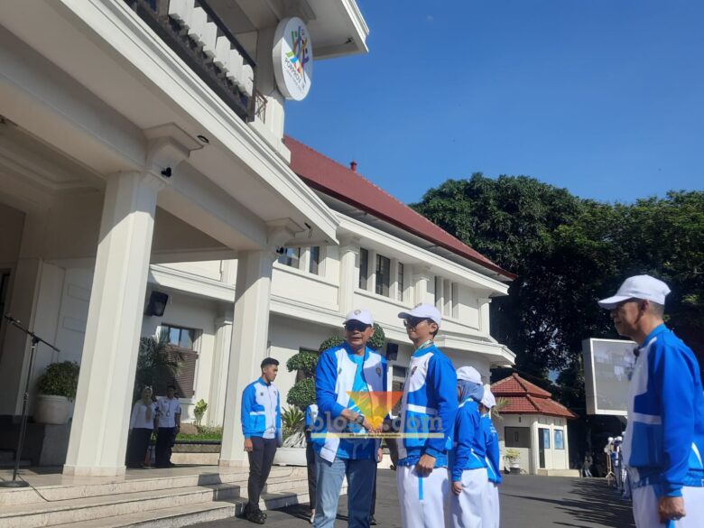 Pelepasan atlet yang akan bertanding dalam ajang Pekan Olahraga Provinsi (Porprov) IX Jawa Timur (blok-a.com / Yogga Ardiawan)