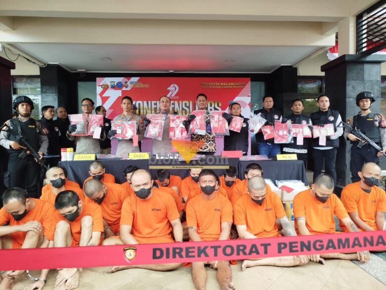Rilis pengungkapan peredaran narkotika di Kota Malang yang digelar oleh Polresta Malang Kota (blok-a.com / Yogga Ardiawan)