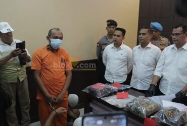 Tersangka penyebab kematian siswa SMK Mojosari yang ditemukan di sungai Brantas.(blok-a.com/Syahrul Wijaya)