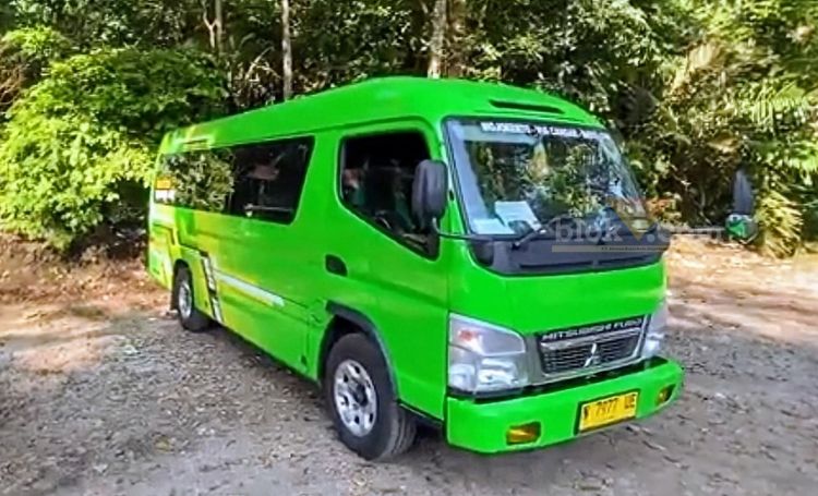 Armada angkutan Transjatim tujuan Mojokerto - Batu via cangar.(blok-a.com/Syahrul Wijaya)