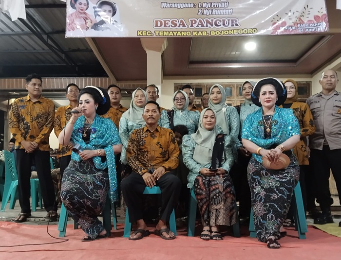 Tradisi sedekah bumi Desa Pancur, Kecamatan Temayang, Bojonegoro.