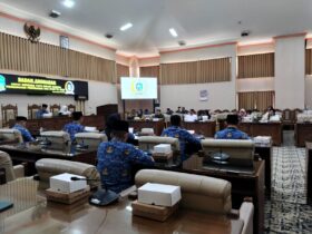 DPRD Banyuwangi saat menggelar rapat Banggar bersama Tim Anggaran Pemerintah Daerah, Rabu (18/6/2025). (Istimewa)