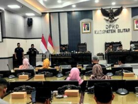 Rapat Paripurna DPRD Kabupaten Blitar dengan agenda penyampaian penjelasan Bupati Blitar terhadap Ranperda tentang Pertanggungjawaban Pelaksanaan APBD TA 2024. (blok-a.com/Fajar)