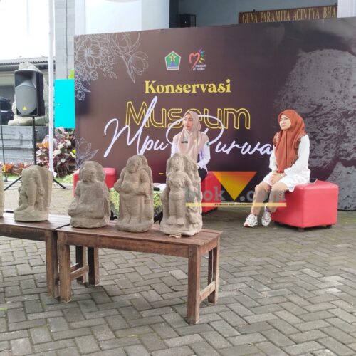 Konservasi Museum Mpu Purwa yang digelar oleh Disdikbud Kota Malang dalam rangka memperkenalkan koleksi arca (blok-a.com / Yogga Ardiawan)