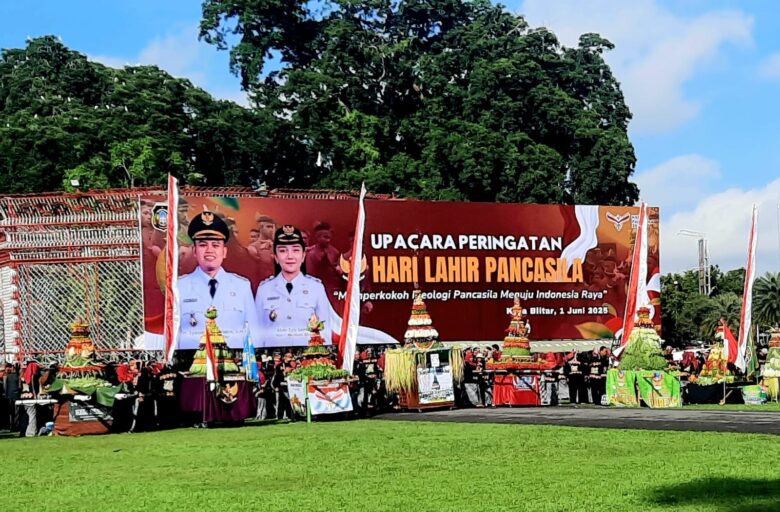 FOTO Upacara peringatan Hari Lahir Pancasila di Alun-alun Kota Blitar. (blok-a.com/Fajar)