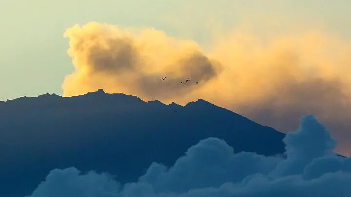 Gunung Raung (foto: MSN)