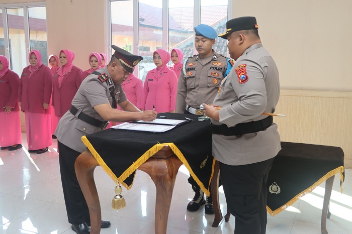 Sertijab sejumlah pejabat Polres Pasuruan, Senin (16/5/2025).