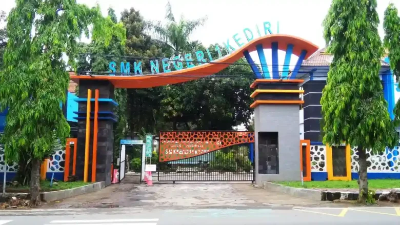 SMK Negeri 1 Kota Kediri (foto: smkn1kediri.sch.id)