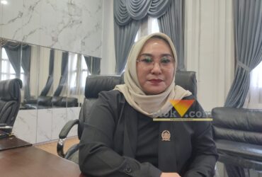 Ketua Komisi A DPRD Kota Malang, Leily Theresiawati saat diwawancarai awak media (blok-a.com / Yogga Ardiawan)