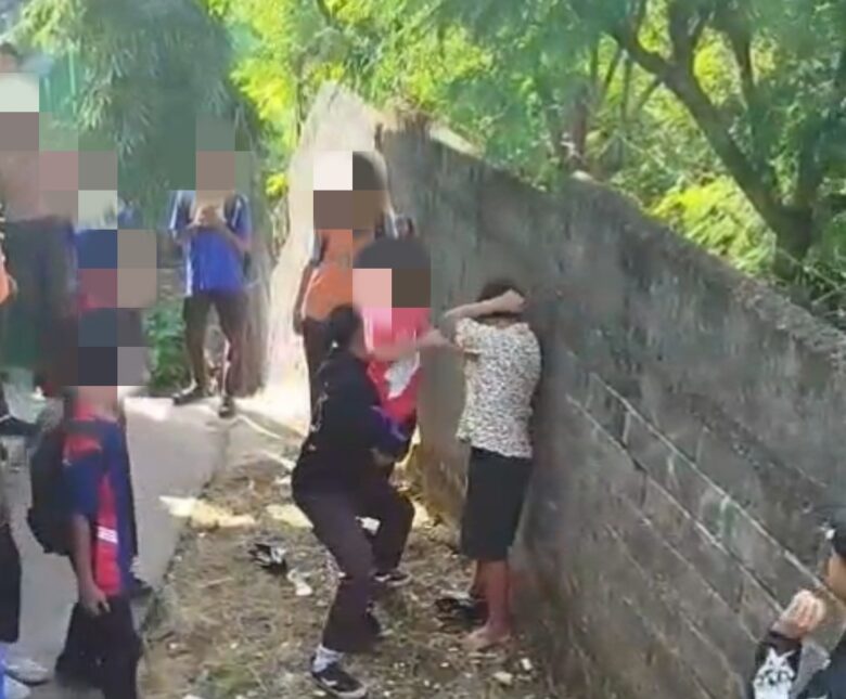 Viral video perundungan diduga di SMP Negeri 3 Doko Blitar.