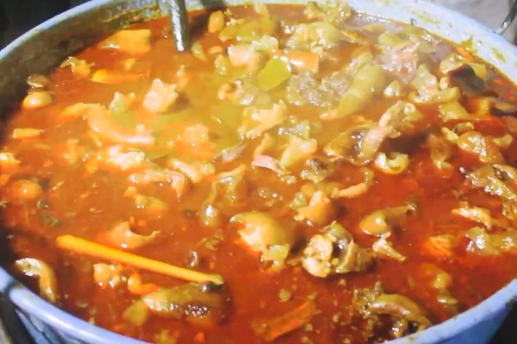 Menu berkuah hangat, cocok di saat cuaca bediding (dok: istimewa)