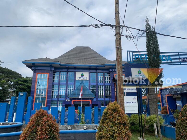 Kantor PDAM Kabupaten Malang, Senin (14/7/2025) (blok-a/bob bimantara leander)