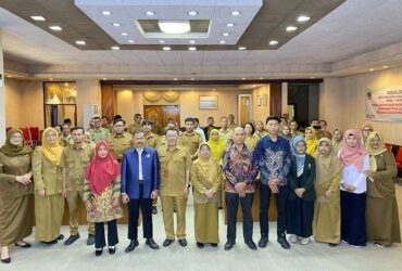 42 kepala desa dan lurah dari Kecamatan Gresik dan Kebomas mengikuti sosialisasi Perda Bankumaskin. (blok-a.com/Ivan)