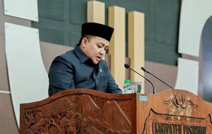 Bupati Pasuruan Rusdi Sutedjo