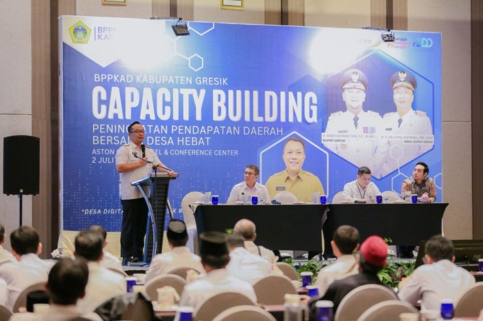 Wakil Bupati Gresik, Asluchul Alif, diskusi strategis soal potensi pajak desa yang selama ini belum tergarap maksimal.(Istimewa)