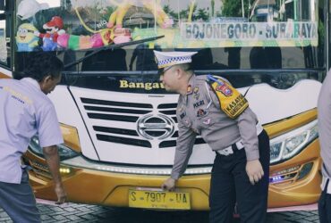 Satlantas Gresik bersama di Dinas Perhubungan gelar rampcheck terhadap angkutan umum di Terminal Kelas B Bunder, Gresik.(Istimewa)