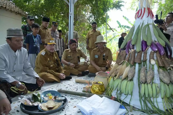 Festival Tanam Tete Masa Nabur Belta di Desa Juluk, Selasa (15/7/2025).