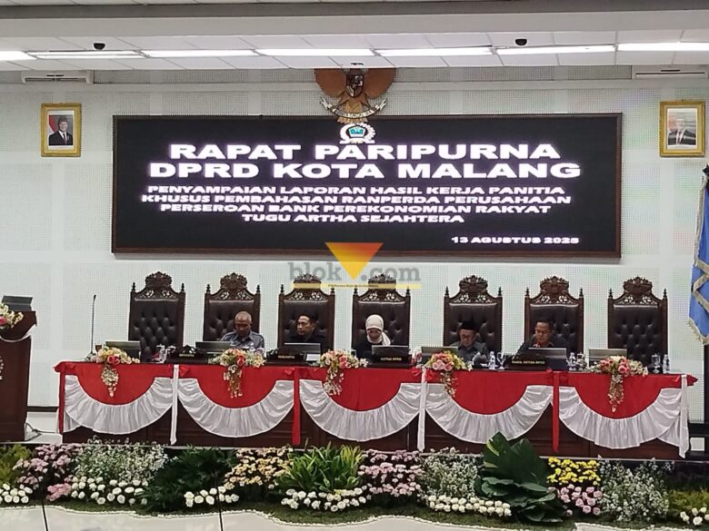 Rapat Paripurna DPRD Kota Malang bersama Wali Kota Malang (blok-a.com / Yogga Ardiawan)