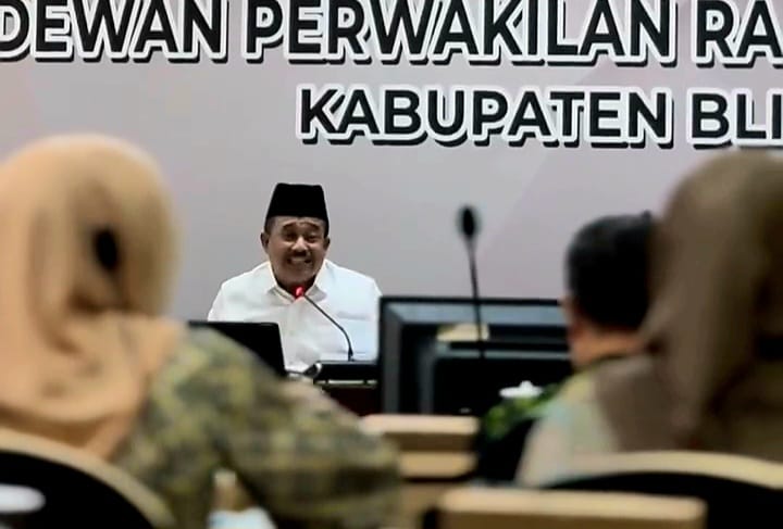 Banggar DPRD Kabupaten Blitar menggelar rapat kerja (raker) bersama  TAPD untuk membahas KUA-PPAS Tahun Anggaran 2026. (blok-a.com/Fajar)