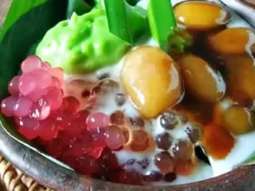 Bubur sruntul, salah satu makanan khas Mojokerto (foto: ist)
