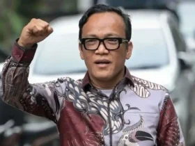 Wakil Menteri Ketenagakerjaan Immanuel Ebenezer yang kena OTT KPK pada Kamis, (21/8/2025) - (foto: Antara)